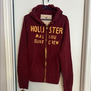 Hollister Men's Burgundy Hoodie Sweater